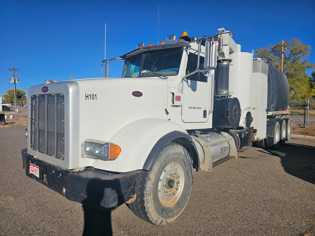 2011 Peterbilt Muddog 1600 Vac Unit