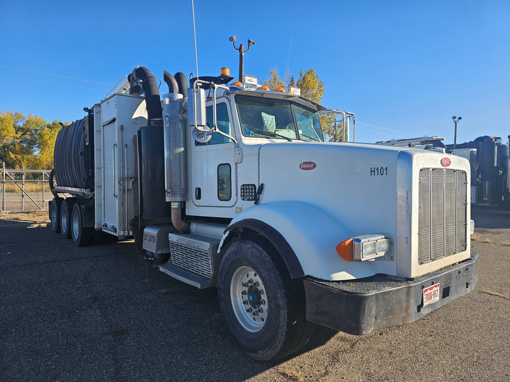 2011 Peterbilt Muddog 1600 Vac Unit