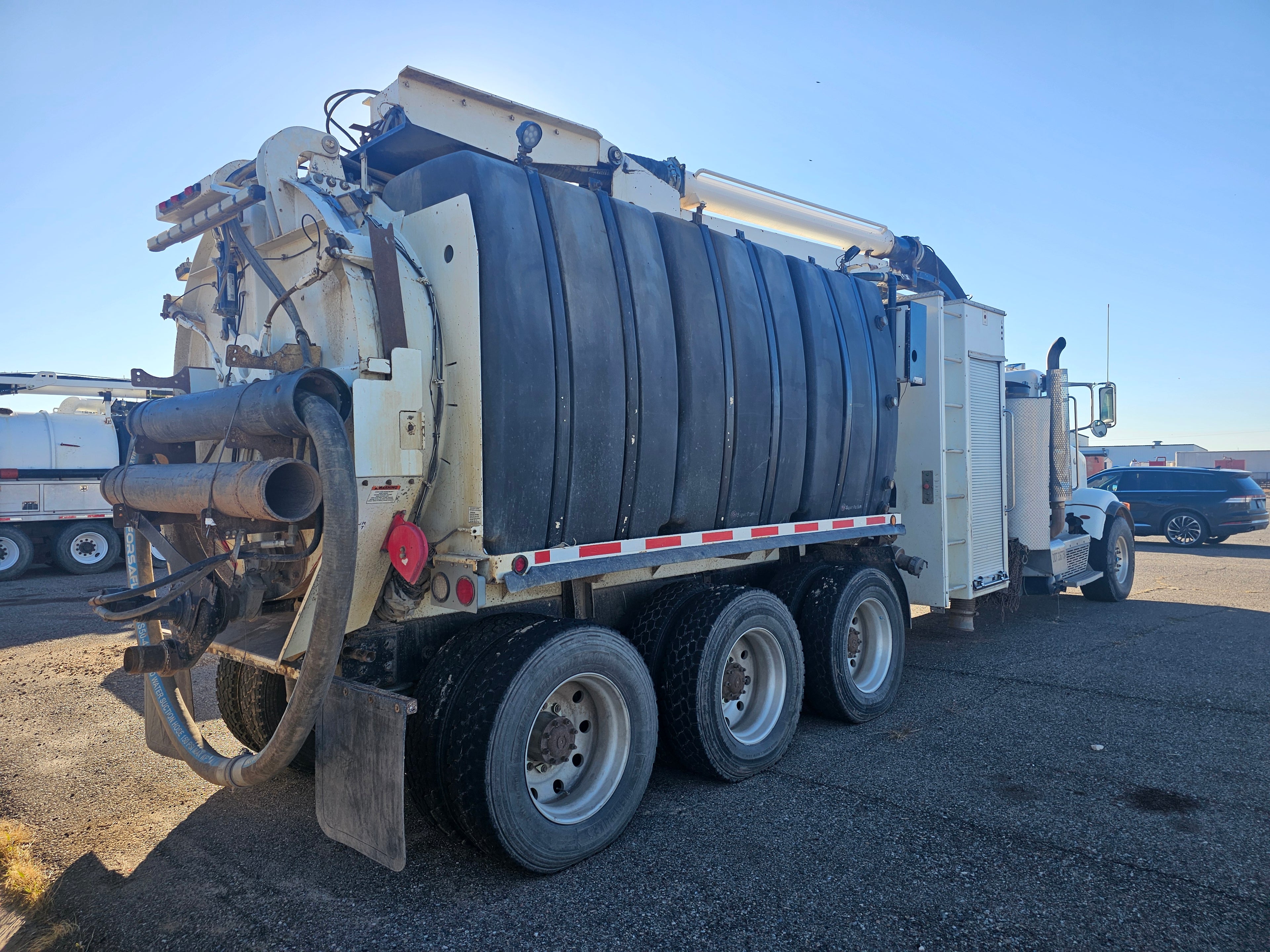 2011 Peterbilt Muddog 1600 Vac Unit