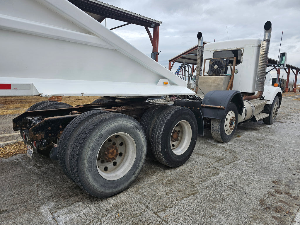 2009 Kenworth T8
