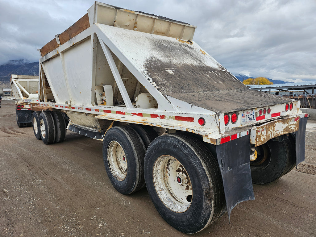 Red River Belly Dump Main and 98 Landoll Pup