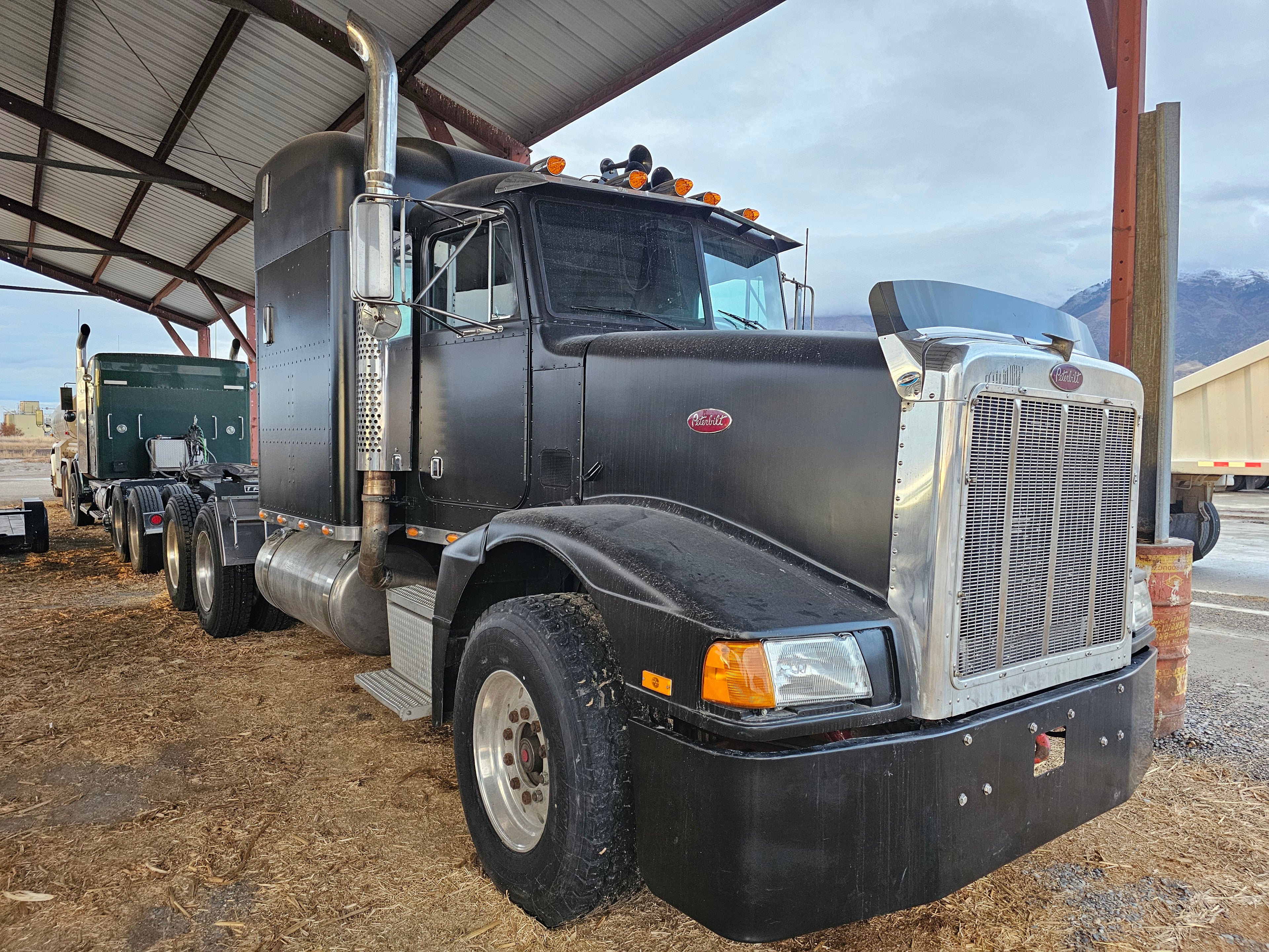 1987 Peterbilt 377