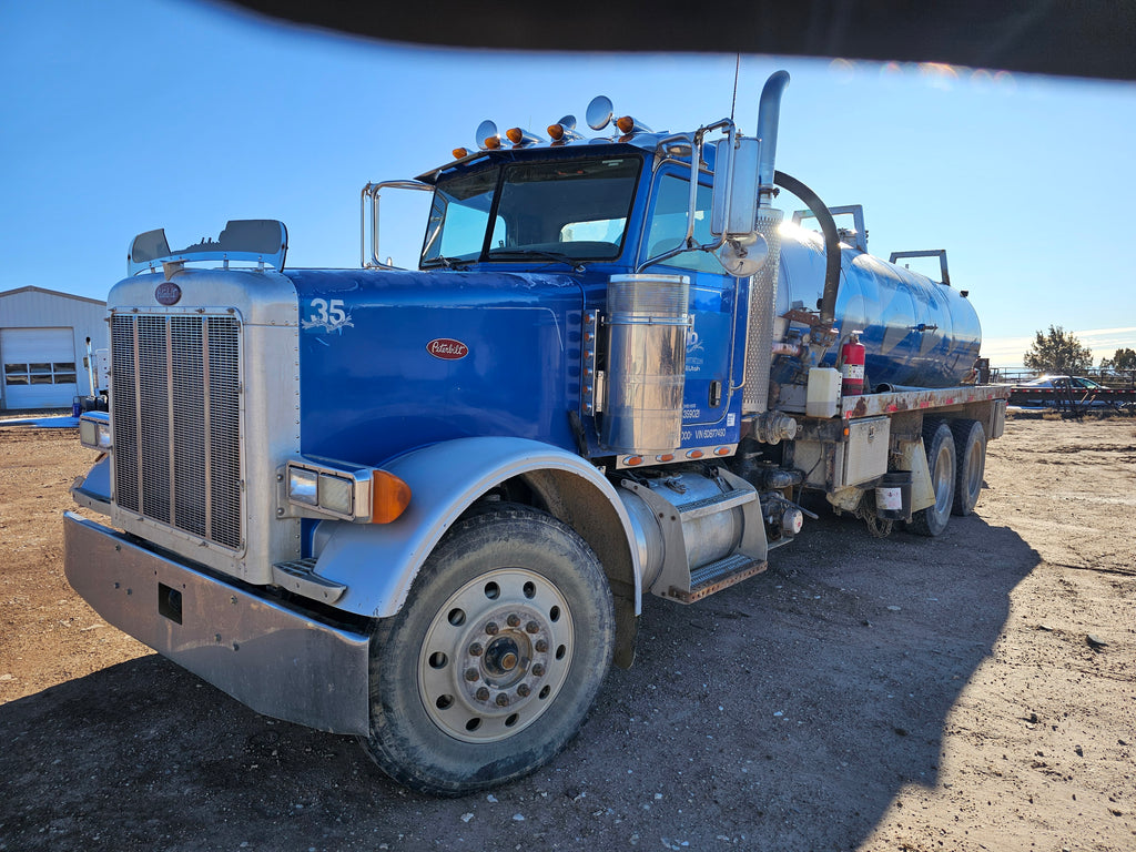 Peterbilt 378 Bobtail and Dragon Pup