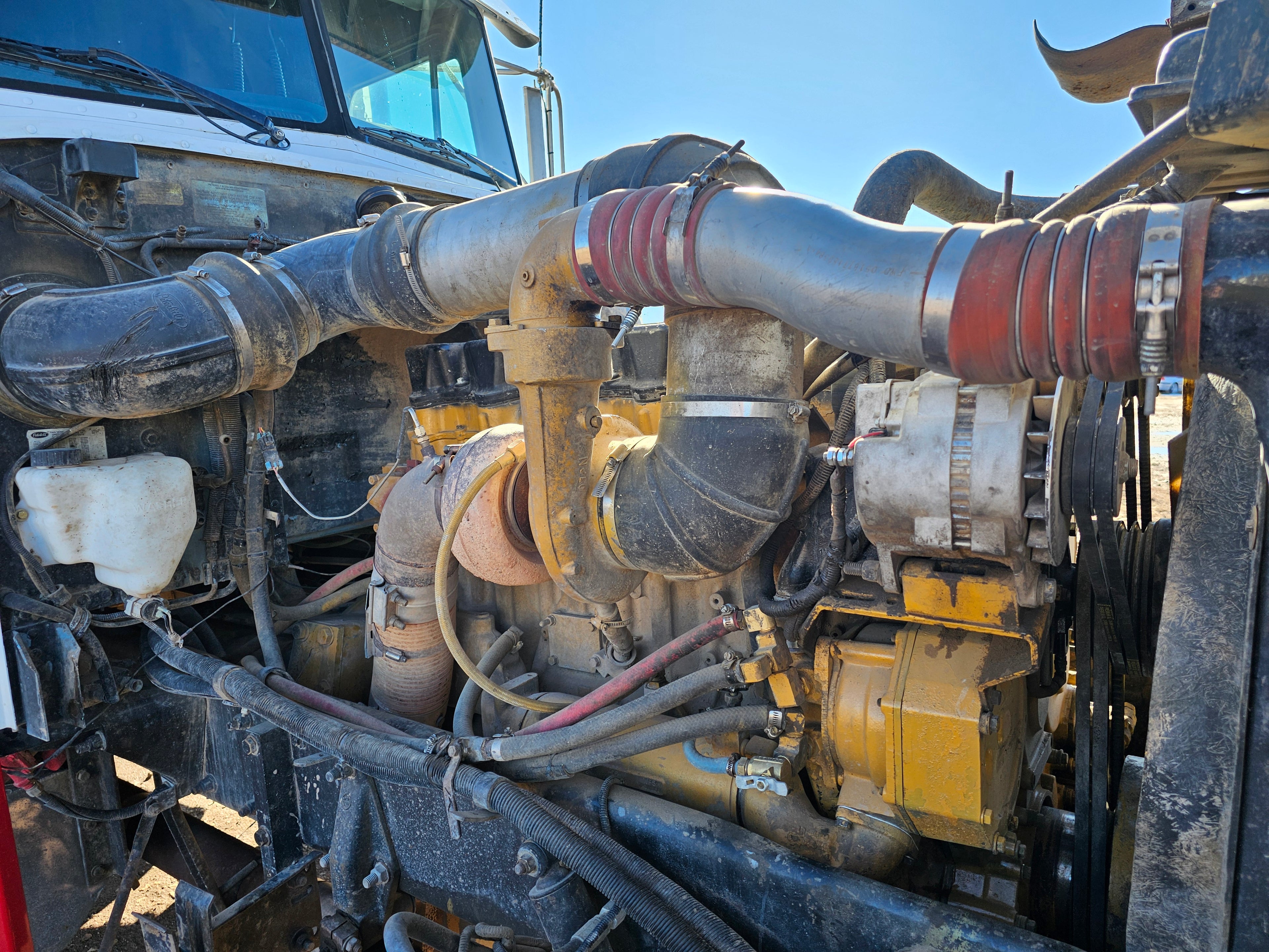 2002 Peterbilt 379 Extended Hood