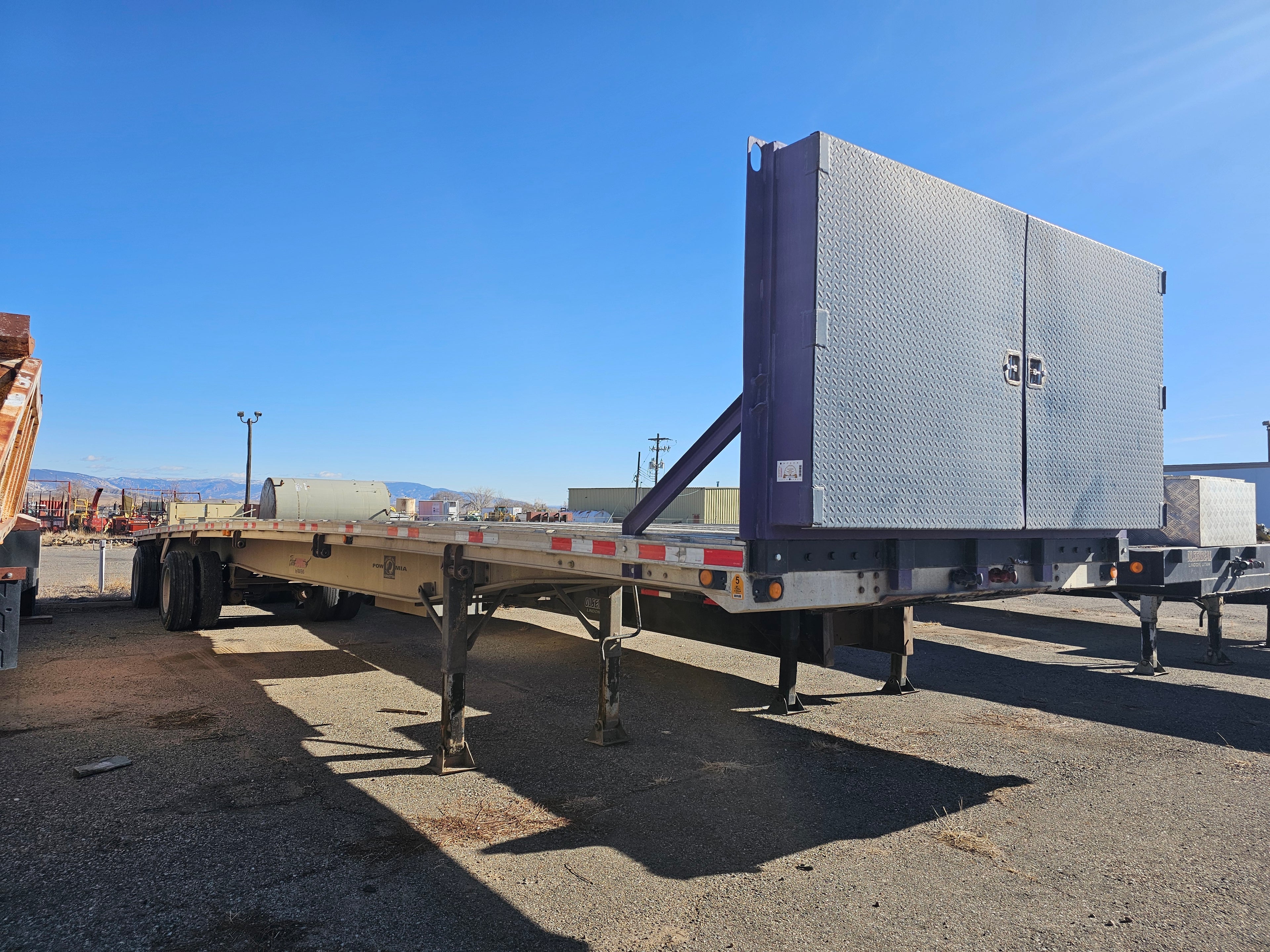 1999 Raven 48' Spread Axle Flat Bed