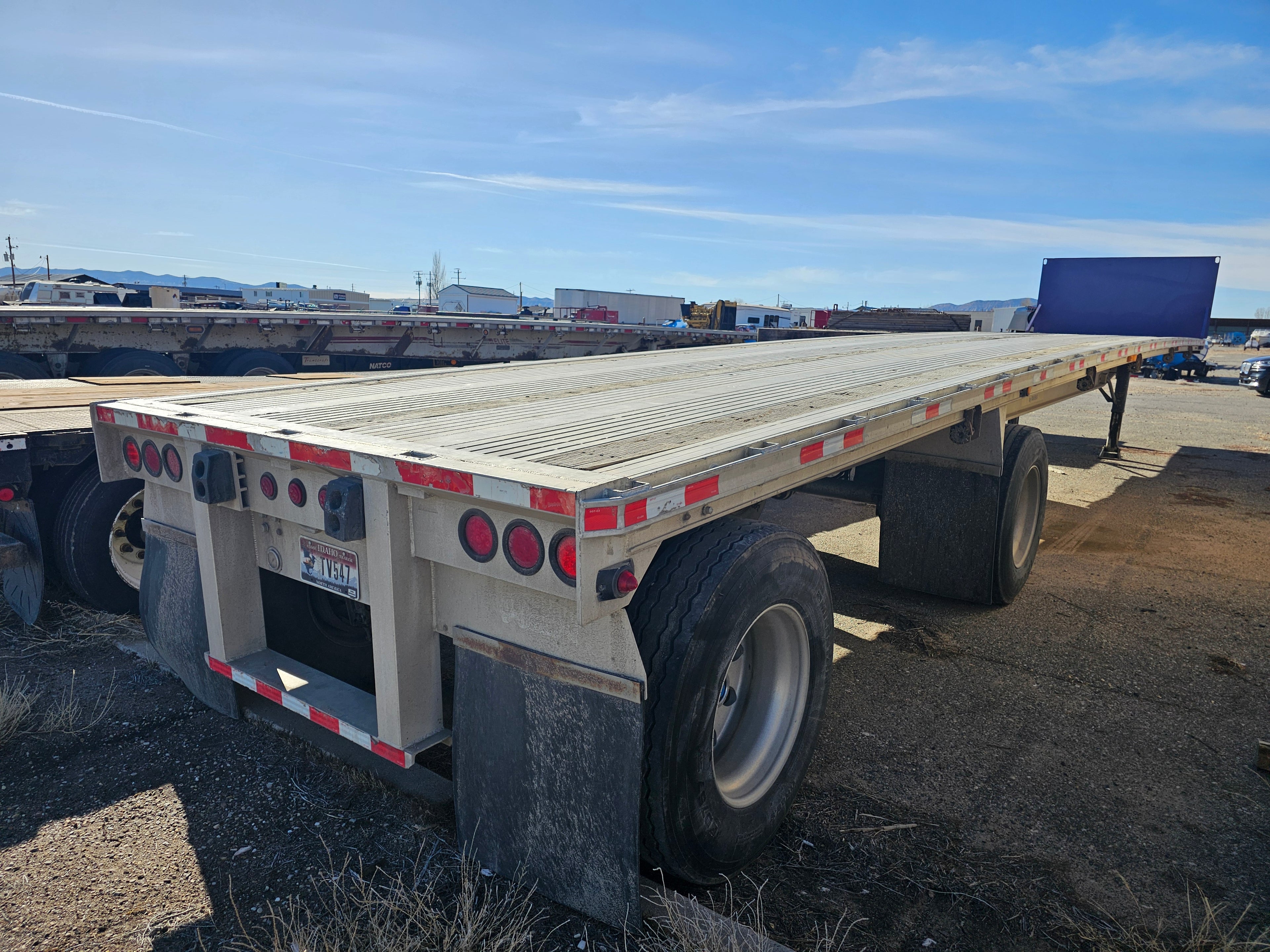 1999 Raven 48' Spread Axle Flat Bed