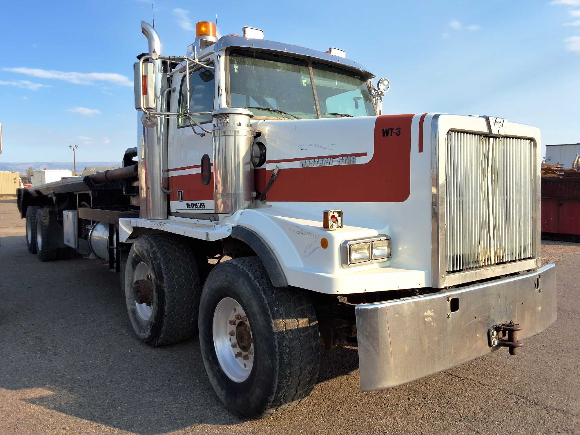 1999 Western Star 4900 Twin Steer Winch Truck