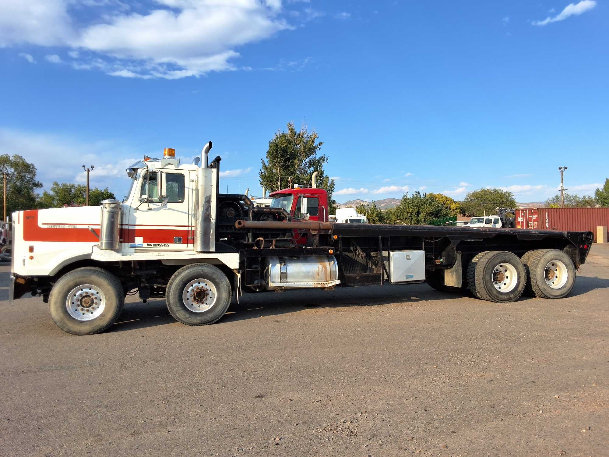 1999 Western Star 4900 Twin Steer Winch Truck